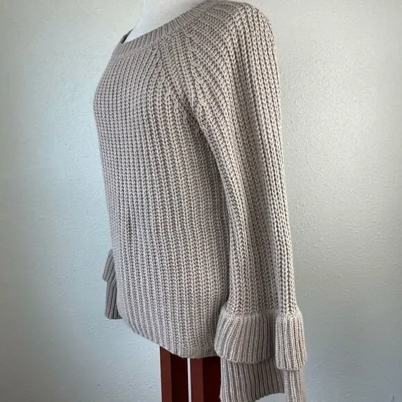 Miracle Long Sleeve Sweater Size M EUC - Picture 4 of 9